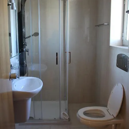 Solar Da Charneca 2* Leiria