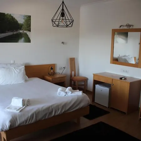 Solar Da Charneca 2*